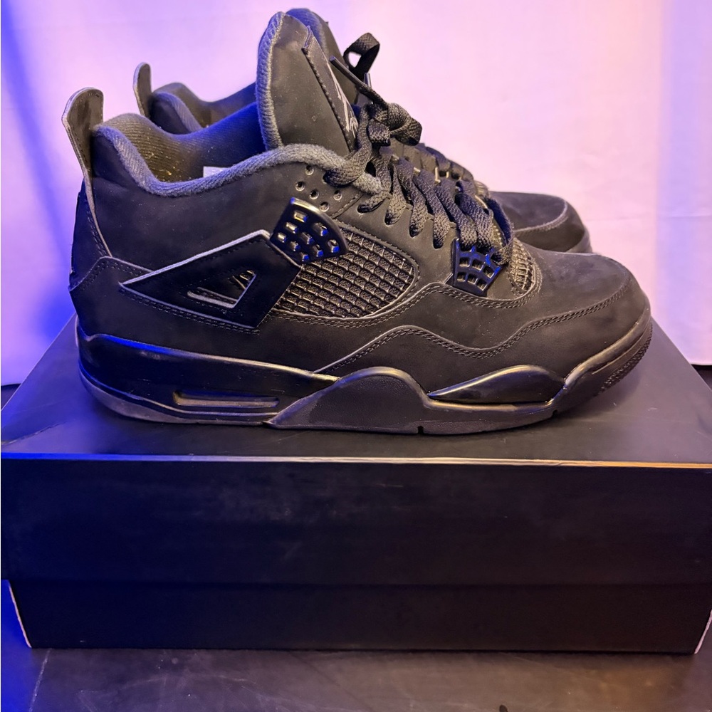 Jordan 4 Men's Black Cats Size 10